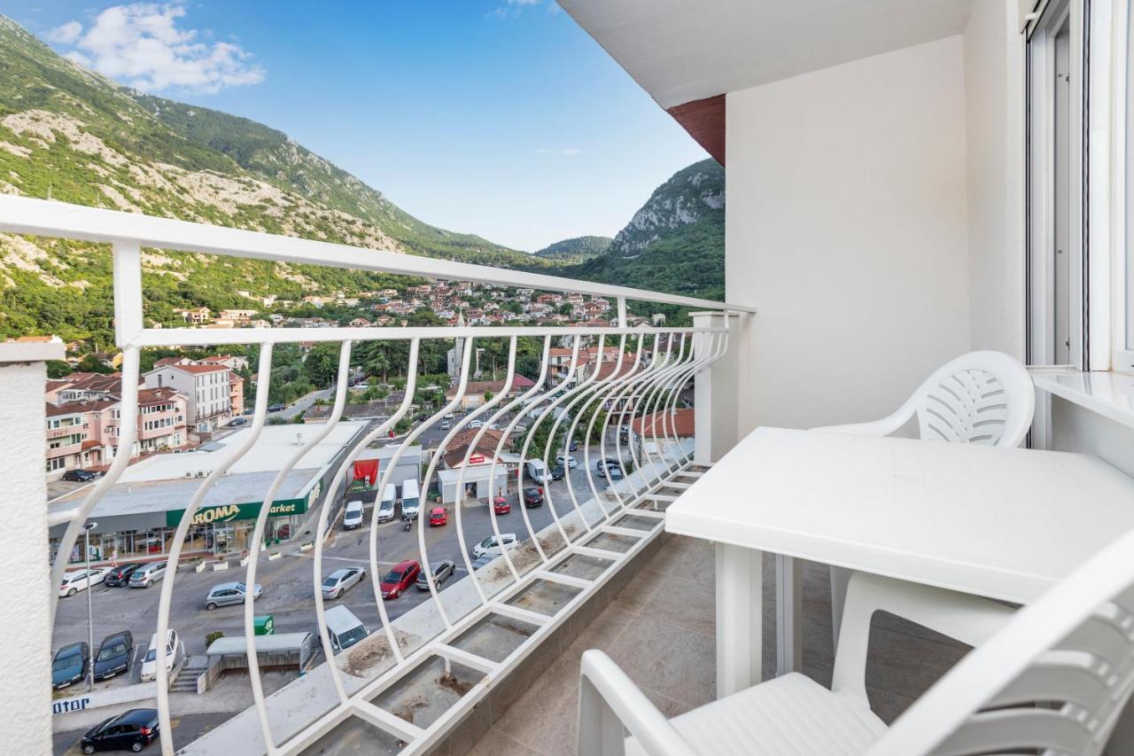 Studio Apartman Scardona Kotor Extérieur photo